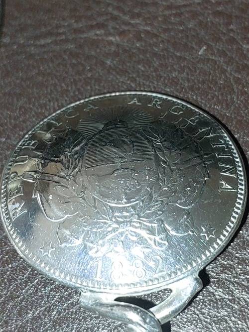 A COLLECTION OF KITCHENALIA SOLD AS IS