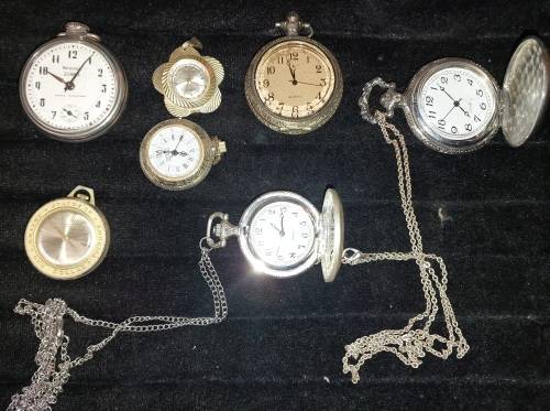 A VINTAGE AND ANTIQUE COLLECTION POCKET WATCHES