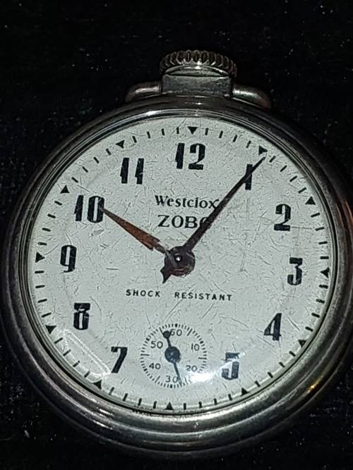 A VINTAGE AND ANTIQUE COLLECTION POCKET WATCHES