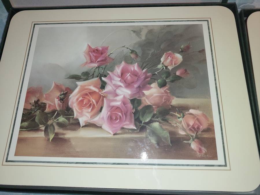 A COLLECTION OF 16 JAYSON RISE TO THE OCCASION PLACEMATS