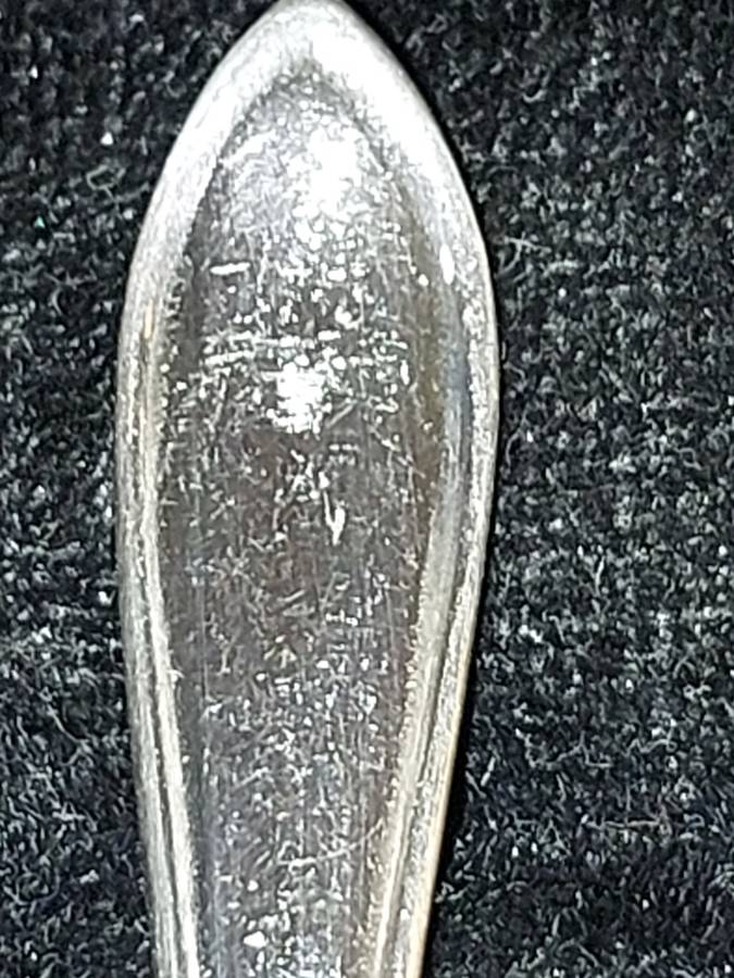 A SET OF 11 LAZAR BROS PRETORIA EPNS SUPERA TEASPOONS