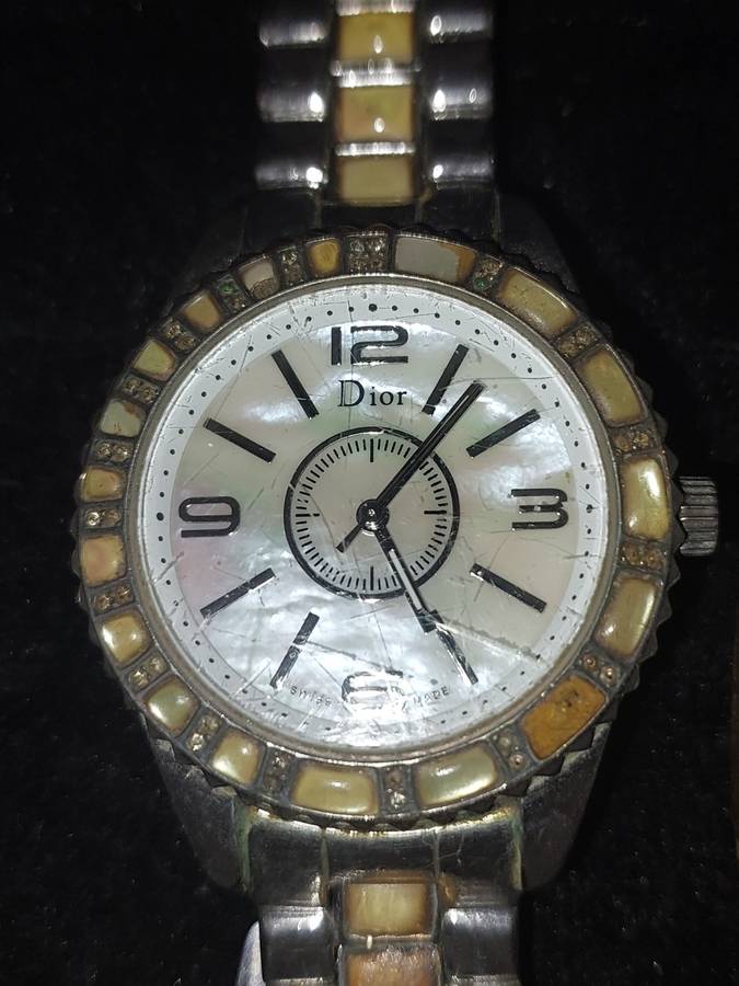 A COLLECTION OF QUALITY BRANDS WOMANS WATCHES
