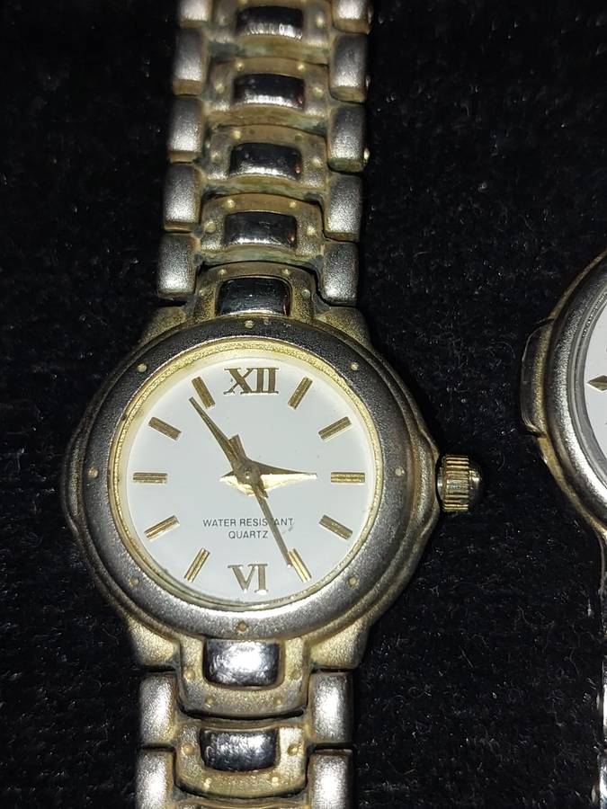 A JOBLOT WOMANS WRIST WATCHES
