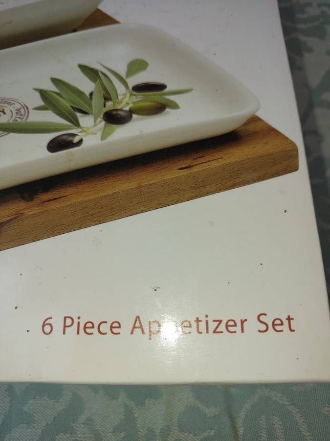 A 6 PIECE LOUNGE COLLECTION APPETIZER SET