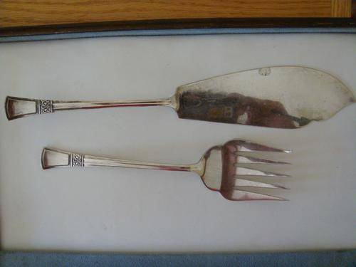 EPNS ANOORA CAKE FORK AND CAKE LIFTER