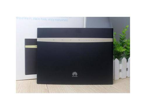 Huawei B525 4G/LTE WiFi Router - BLACK - Immaculate Condition