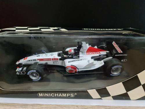 Minichamps 1:18th scale B-A-R Honda Takuma Sato 2005 prt 100 050004