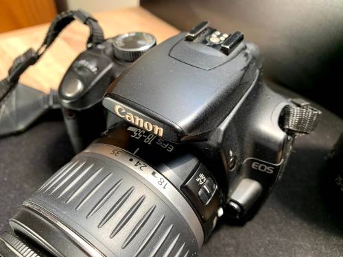 Canon EOS 350D Includes two lenses