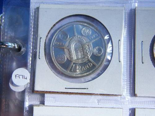 A ULTRA RARE FULL COLLECTION OF UNCIRCULATED COINS FROM 1966 TO 1990. R1 TO 1/2c IN A FILE.