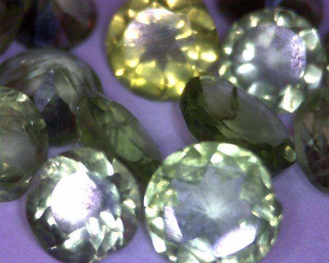 7.41 ct Peridot Mix Round  Lot 15 Pieces