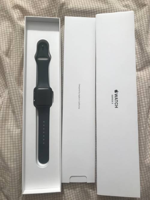 Apple Watch Series 3 * Very Good Condition*