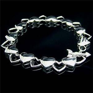 STERLING SILVER 925 STAMPED LINK HEART BRACELET .... NEVER BEFORE FOR R1-00!!!!