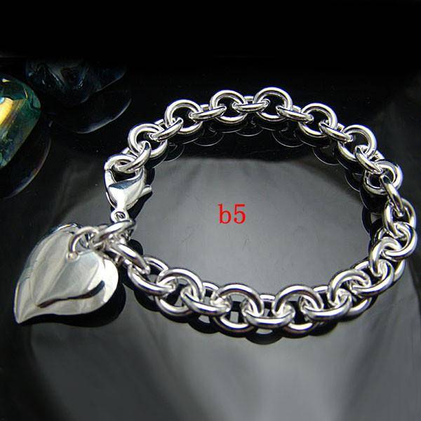 NEW STOCK... PLEASE LOOK!! B191 Hot Rolo Chain bracelet NEVER BEFORE FOR R1-00!!!!