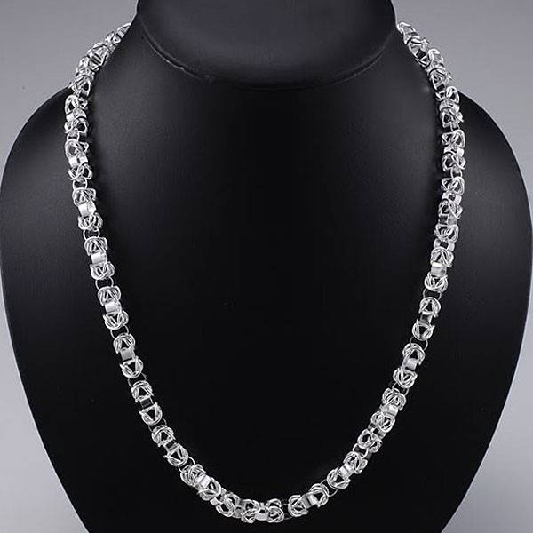 SET ! ABSOLUTELY BEAUTIFUL SILVER LINK NECKLACE- STAMPED 925 WINNER!