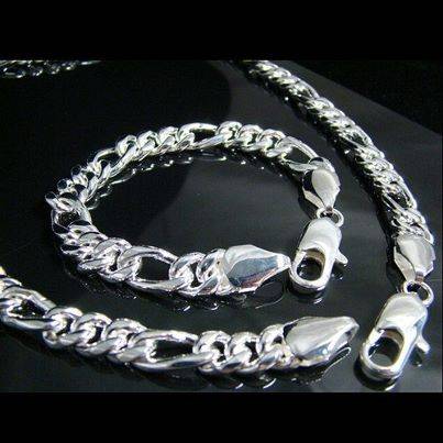 BEAUTIFUL SILVER LINK NECKLACE AND BRACELET 925 STERLING SILVER STAMPED **NEVER BEFORE FOR R1-00!!