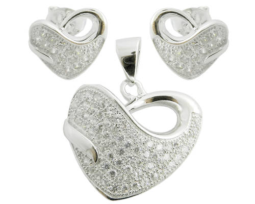 NEW STOCK! SOLID 925 STERLING SILVER NECKLACE PENDANT AND EARRINGS - First Time ever on R1 Auction!