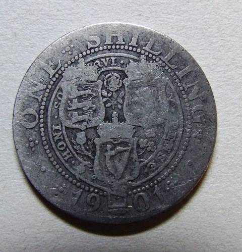 VERY NICE COLLECTABLE1901 SILVER SHILLING
