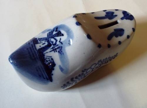 STUNNING LOT OF DUTCH CERAMIC CLOGS
