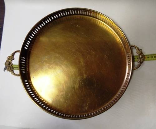 VERY NICE BRASS COLOURED METAL TEA POT, SUGAR BOWL, MILK JUG ON TRAY