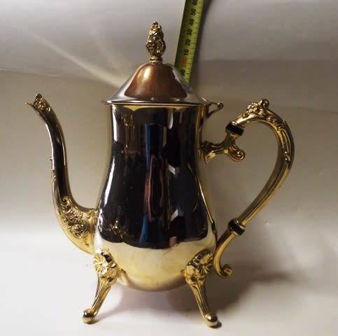 VERY NICE BRASS COLOURED METAL TEA POT, SUGAR BOWL, MILK JUG ON TRAY