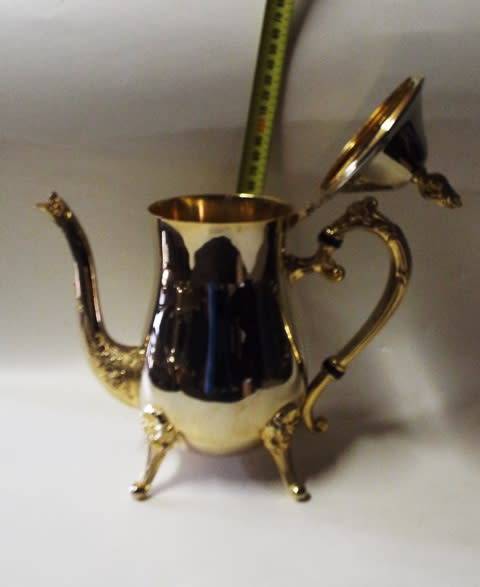 VERY NICE BRASS COLOURED METAL TEA POT, SUGAR BOWL, MILK JUG ON TRAY