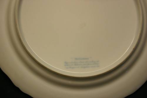 LIMOGES FRANCE "MELUSINE" BY RYNAUD. COBOLT BLUE AND GOLD DESIGN. COLLECTIBLE / DISPLAY PLATE