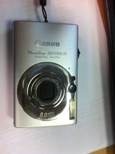 Canon SD1100 IS Digital ELPH + 4GB SD CARD + Pouch