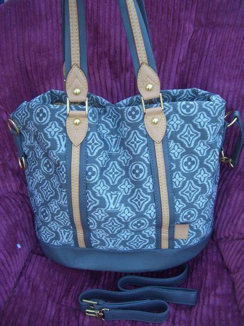 Brand new LARGE  Louis Vuitton bag - New style!!!!!!!