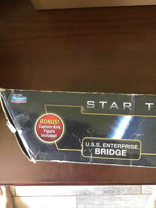 STAR TREK U.S.S.ENTERPRISE BRIDGE WITH BONUS CAPTAIN KIRK