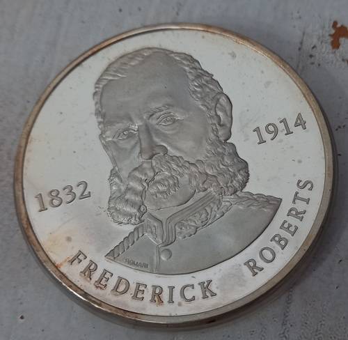 1832 -1902 Silver, Fredrick Roberts, Anglo Boer War Medallion. 41.3 gram silver