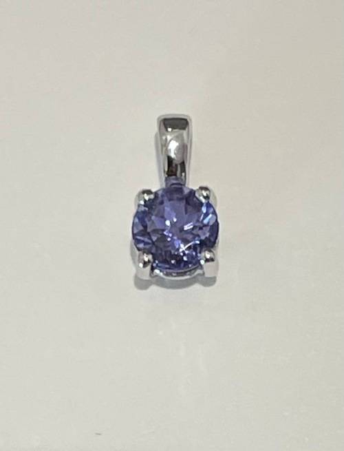 ** 9ct white gold tanzanite pendant-0.50ct **