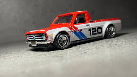 HOT WHEELS PREMIUM `BOULEVARD` 1975 BRE DATSUN SUNNY TRUCK (B120)