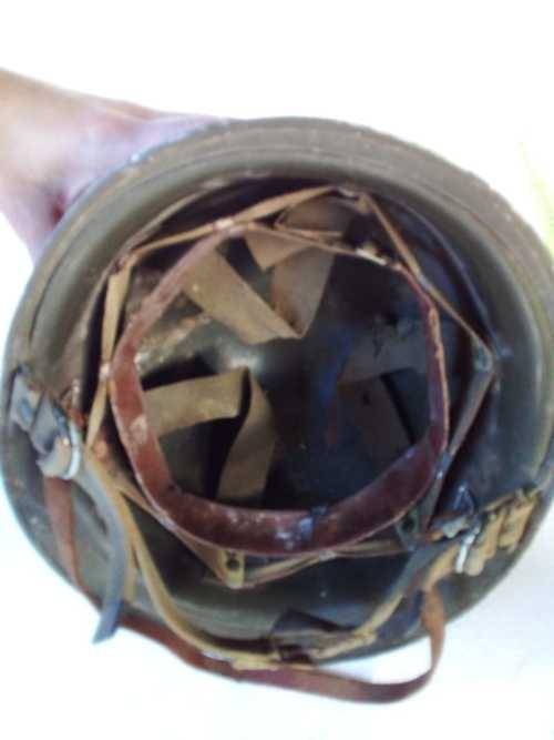 AN AMAZING VINTAGE SADF CJ FUCHS LTD (1966) GREEN `STAALDAK` HELMET WITH INNER LINING - AWESOME