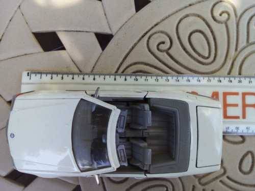 Mercedes Benz 1989 - 500SL - Die Cast Model - SS7706 - Mint Condition-  Item's are adjustable