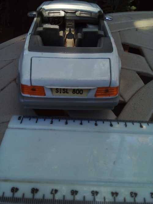 Mercedes Benz 1989 - 500SL - Die Cast Model - SS7706 - Mint Condition-  Item's are adjustable