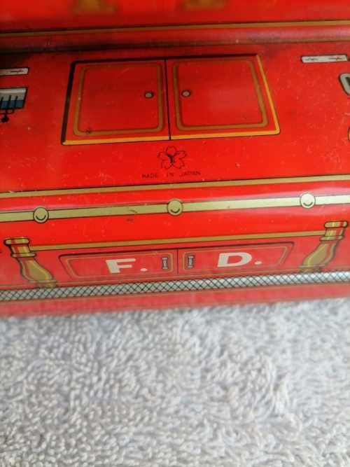 VINTAGE 1950`S FRICTION POWERED FIRE TRUCK - MASSIVE  - TIN TOY -  100% WORKING