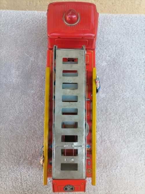 VINTAGE 1950`S FRICTION POWERED FIRE TRUCK - MASSIVE  - TIN TOY -  100% WORKING