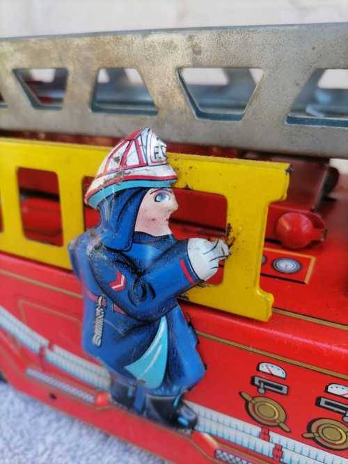 VINTAGE 1950`S FRICTION POWERED FIRE TRUCK - MASSIVE  - TIN TOY -  100% WORKING
