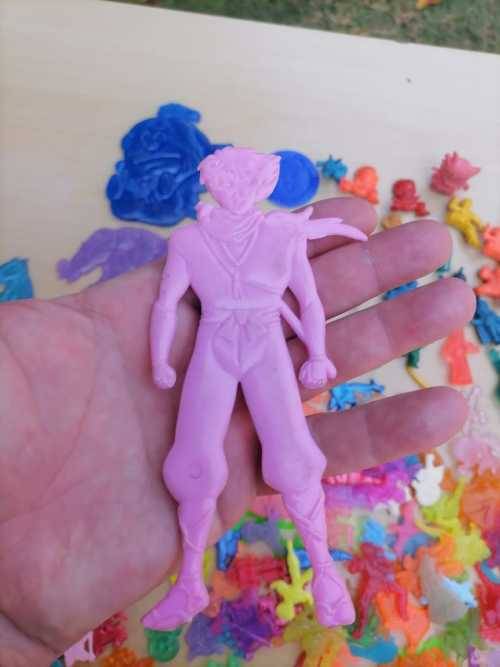 177 VERY RARE  CEREAL BOX TOYS