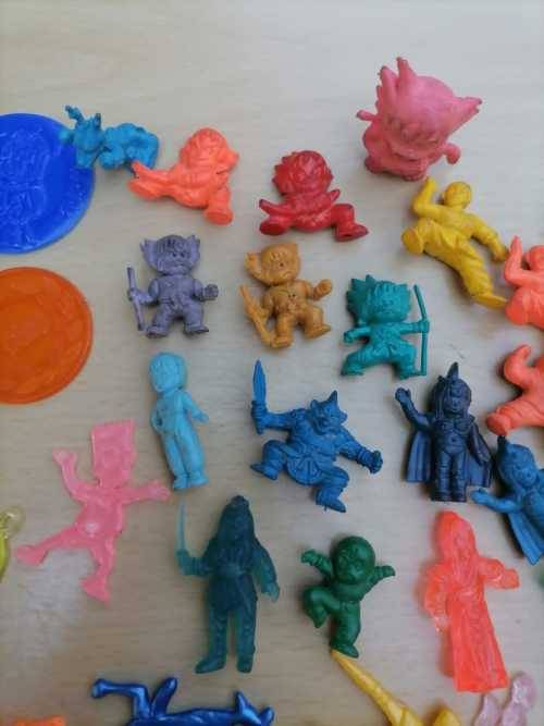 177 VERY RARE  CEREAL BOX TOYS
