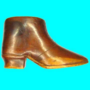 Boer War POW - Flint Box Holder - Bermuda. This flint box is done in the shape of a boot.