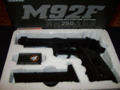 M92F 1/1 Scale Assembled Metal Plastic Air Gun