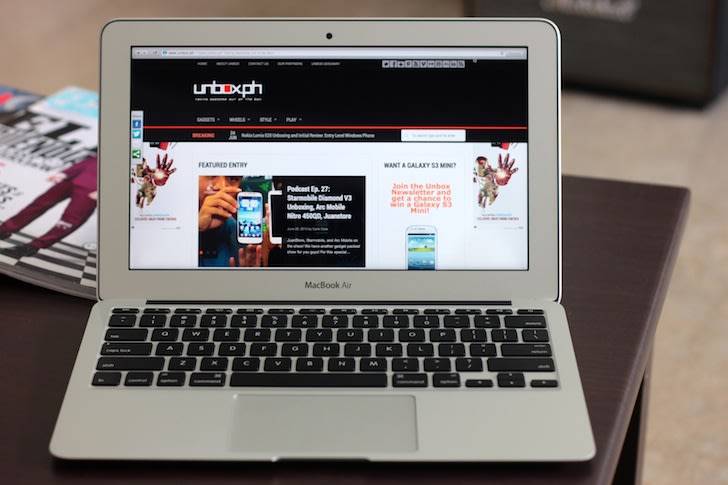 MACBOOK AIR CORE i7, 8GB RAM, 256SSD! A DREAM DEAL!!!