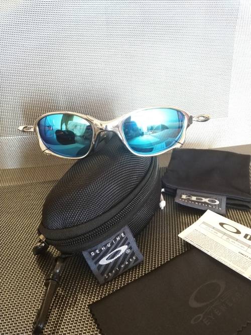 OAKLEY SUNGLASSES! JULIET. BRAND NEW!
