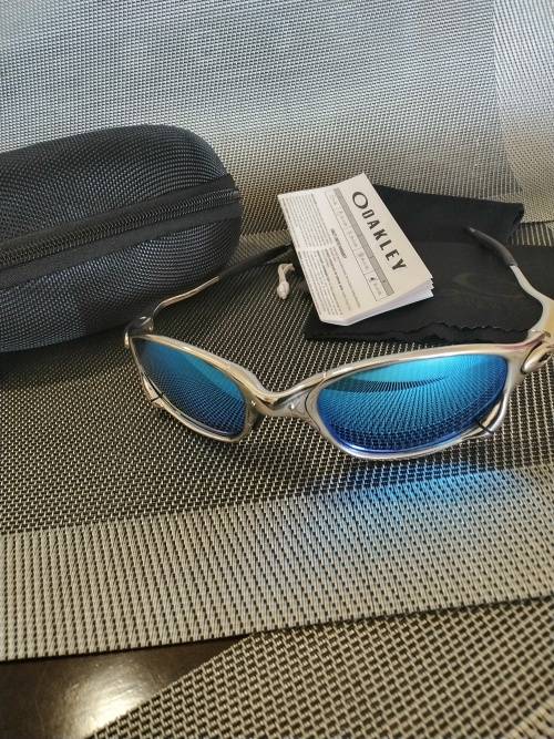 OAKLEY SUNGLASSES! JULIET. BRAND NEW!