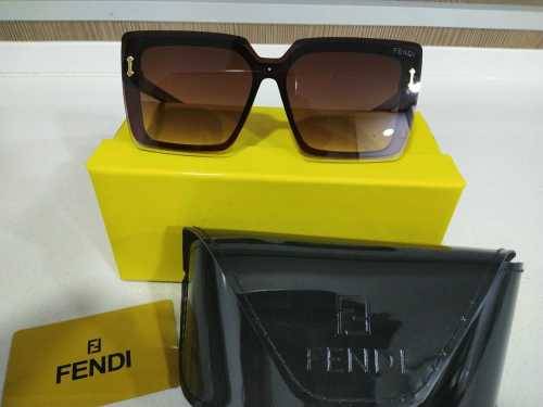 BRAND NEW FENDI DESIGNER SUNGLASSES!