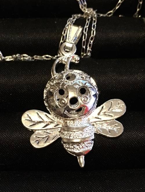 Charming 925 Sterling Silver Pendant with Matching 925 Silver Chain imported Filled Jewelry