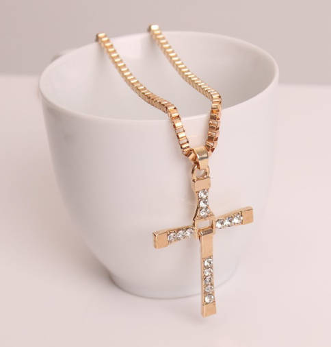Stylish Sim Diamonds Set in 18ct Unisex Yellow Gold Filled Cross with Matching Neck Chain