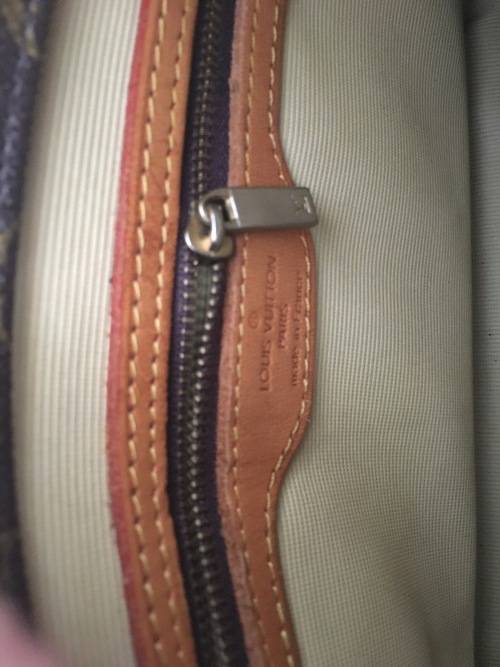 Authentic LOUIS VUITTON LOOPING MM Monogram Canvas Leather Shoulder Bag M51146