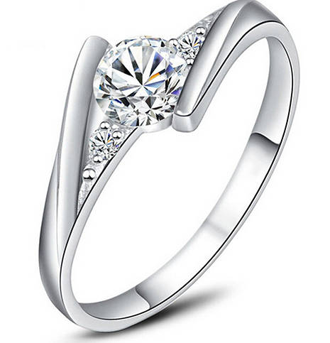 Gorgeous Diamante Set in 925 Sterling Silver Imported Filled Ring